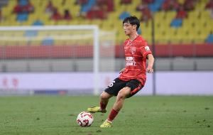 生死战中场怎么排？谢文能停赛，李源一落选，塞鸟＆杨明洋先发？