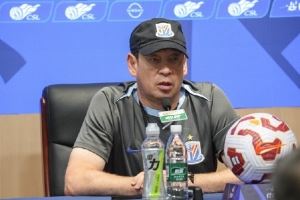 斯卢茨基：蒋圣龙和特谢拉都将因伤缺席 王世龙伤情可能更重一些